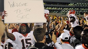 Georgia football player holds up sign after they thorough beat down Mizzou.